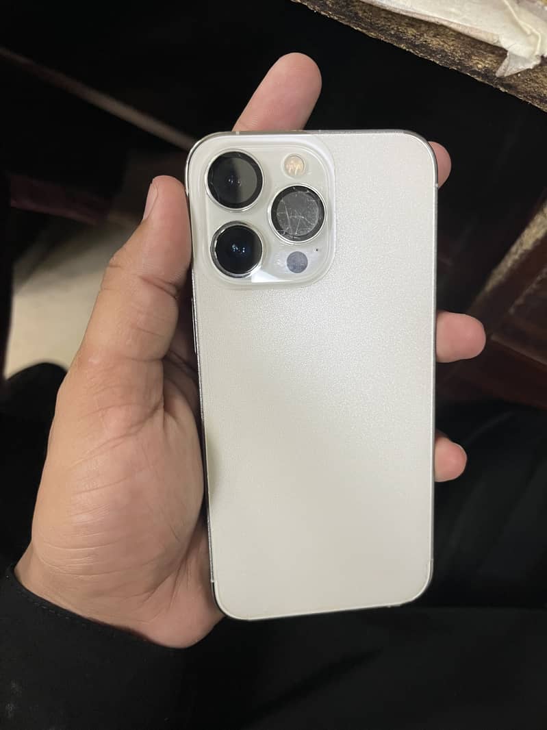 Apple iPhone 13 Pro 1