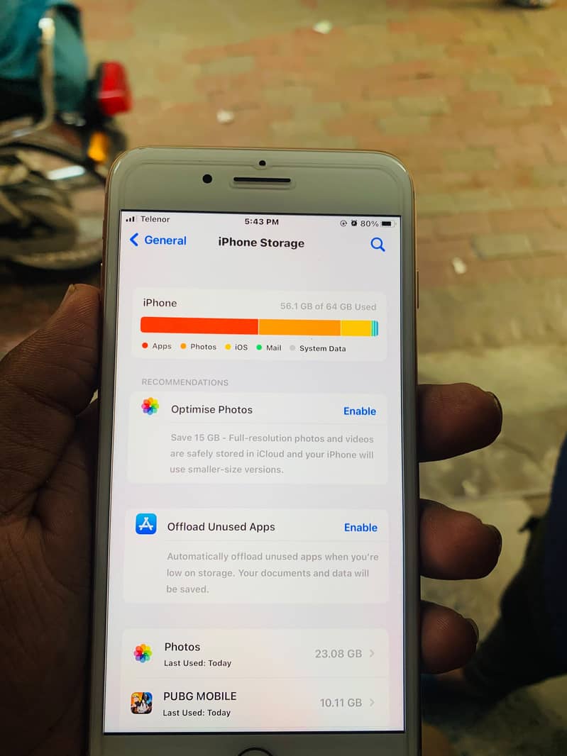 Apple iPhone 8 Plus 2