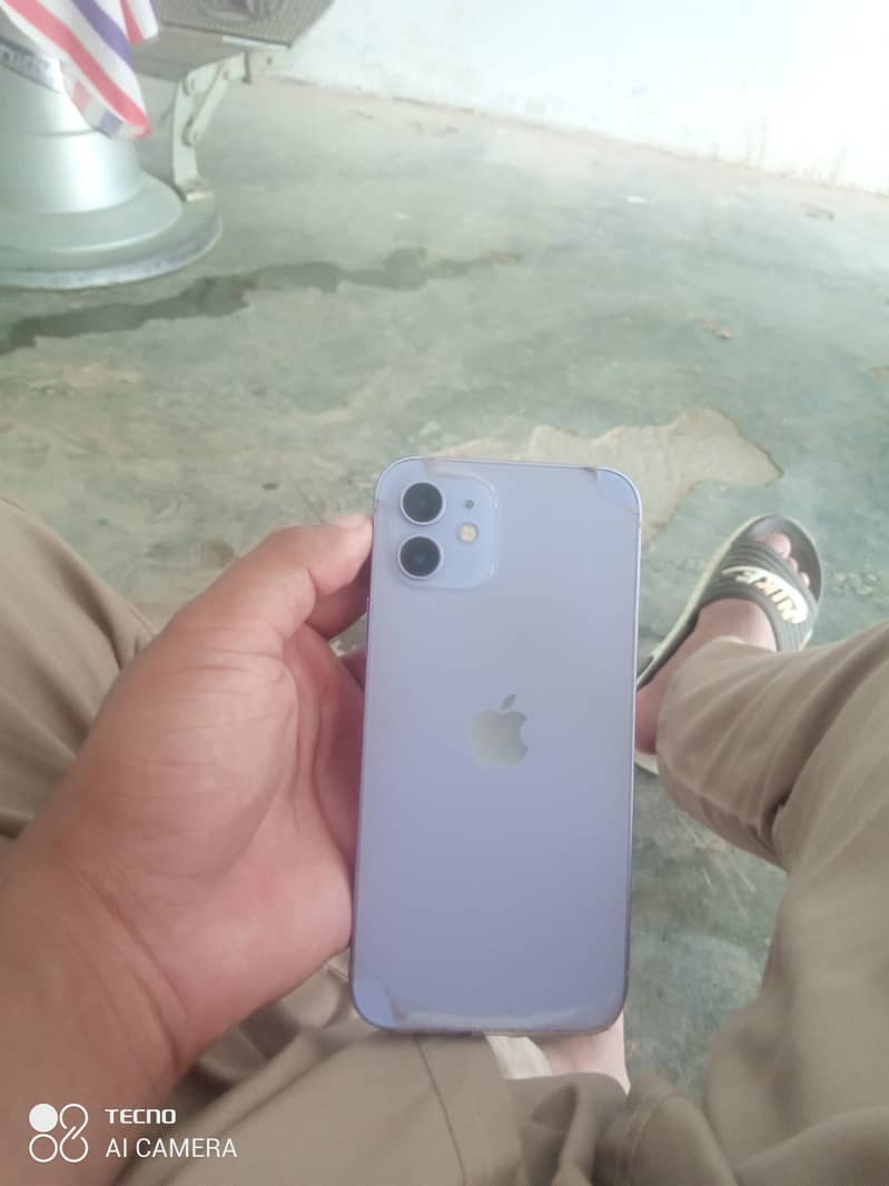 Apple iPhone 12 2
