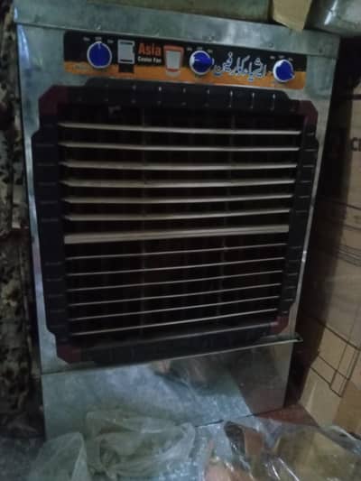 Ac /DC Room Air color full fresh 10/10 condition