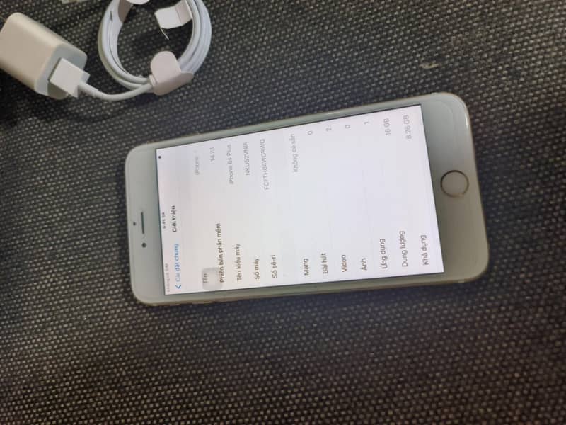 Apple iPhone 6S Plus 2