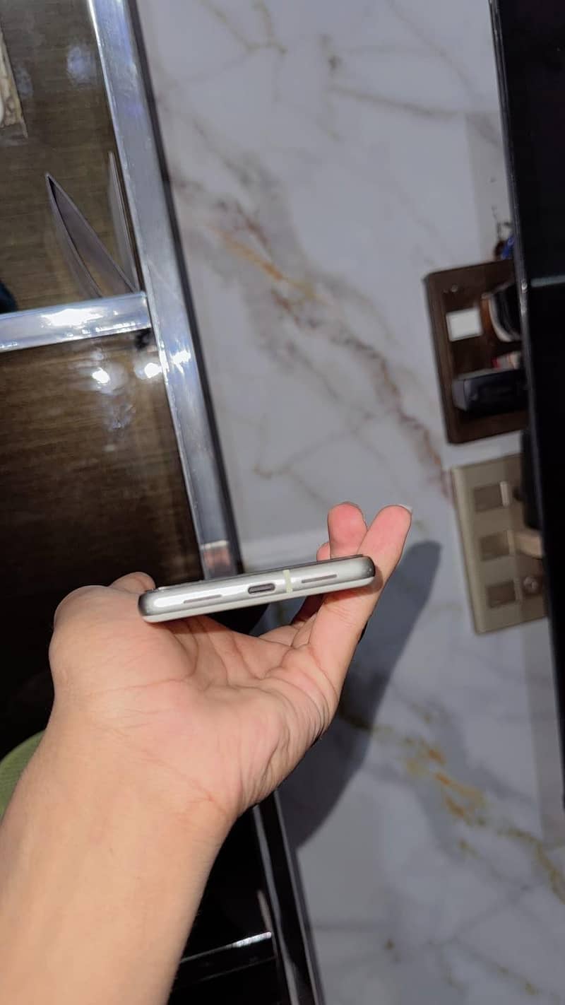 Google Pixel 7 3