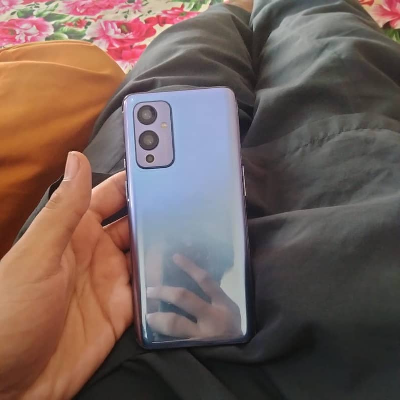 One Plus 9 4