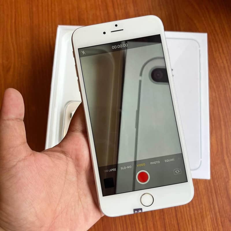 Apple iPhone 6S Plus 1