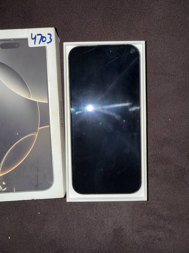 Apple iPhone 16 Pro Max 2