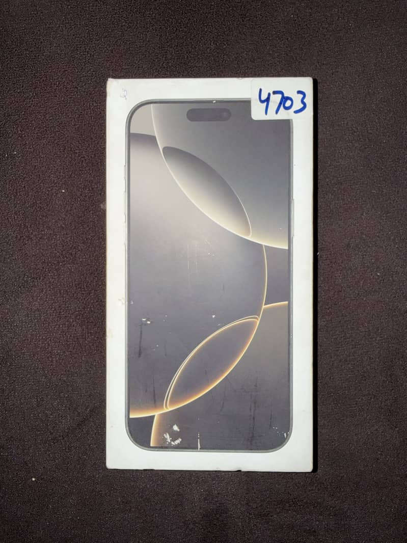 Apple iPhone 16 Pro Max 4