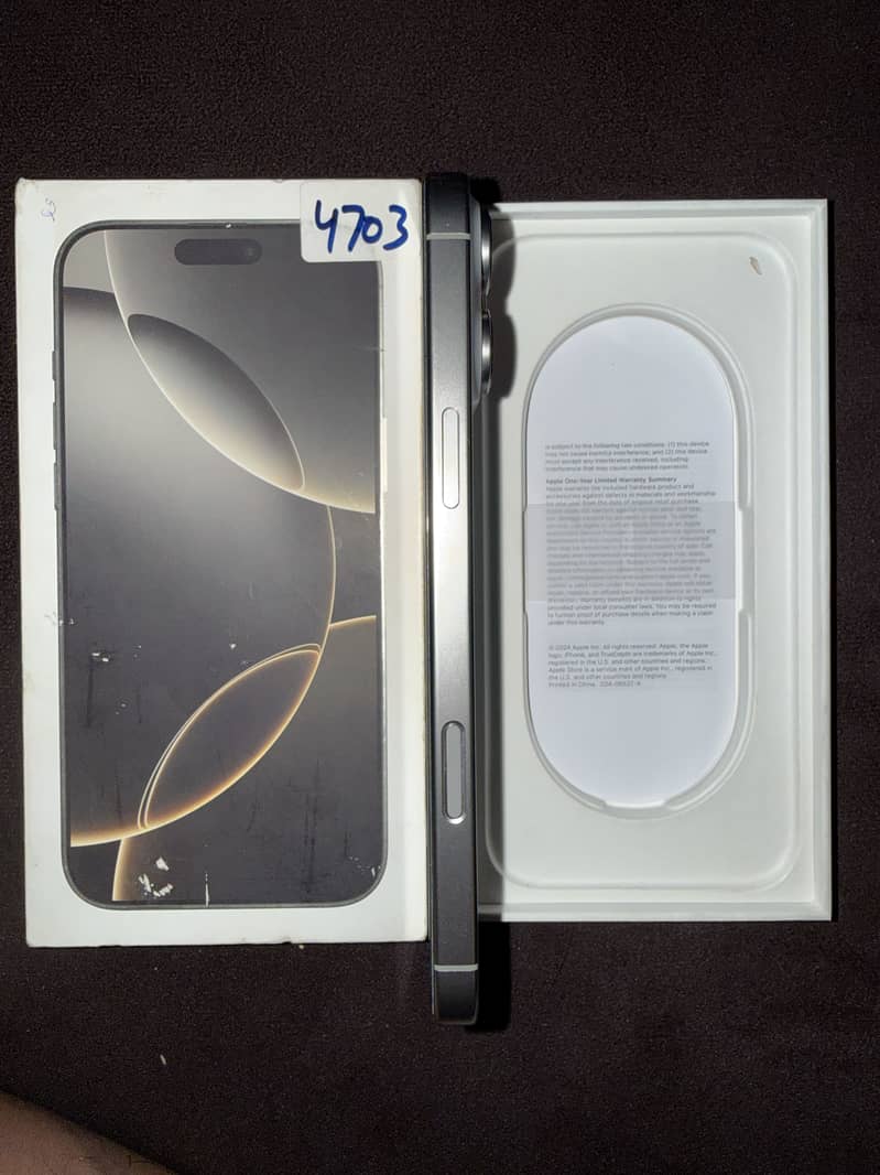 Apple iPhone 16 Pro Max 6