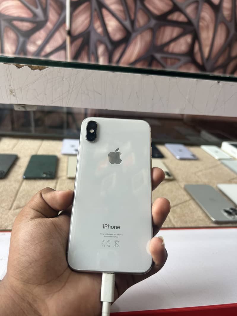 Apple iPhone X 1