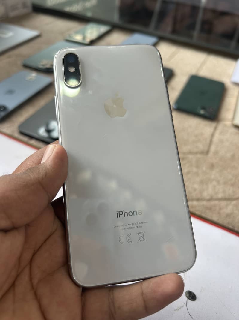 Apple iPhone X 6