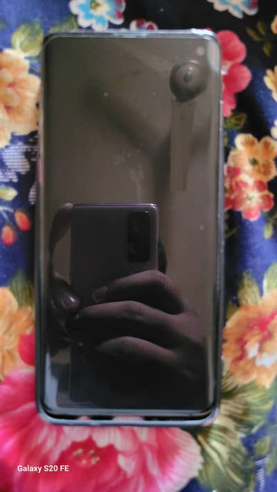 Samsung Mobile S10(urgent sale)