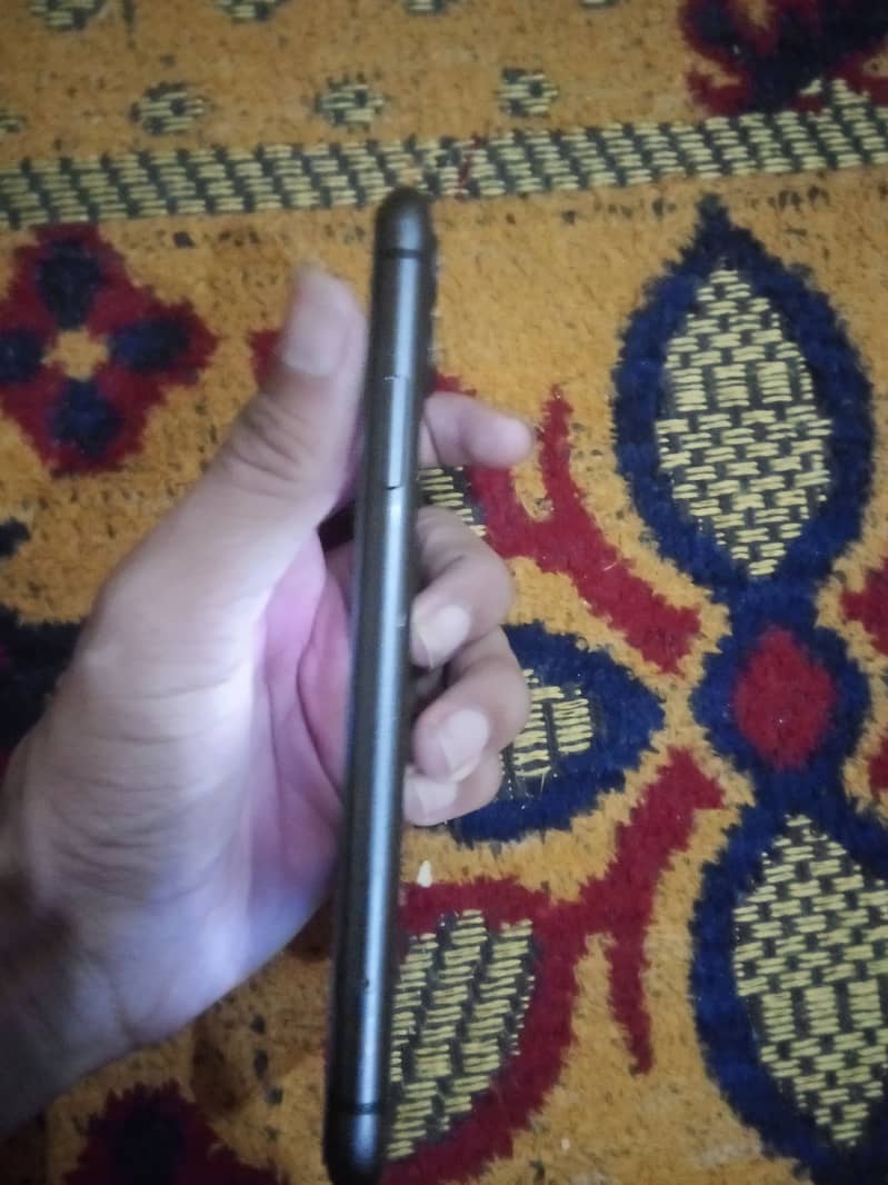 Apple iPhone 11 2