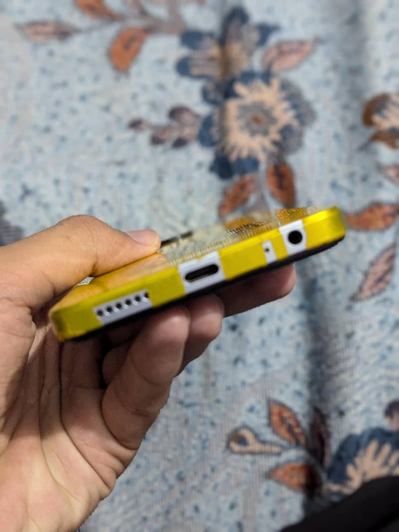 Tecno Spark Go 2