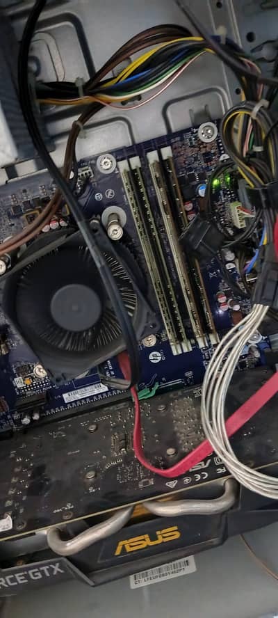 HP z240 Workstation With All Accessories