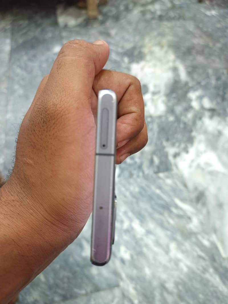 Samsung Mobile Note 20 6