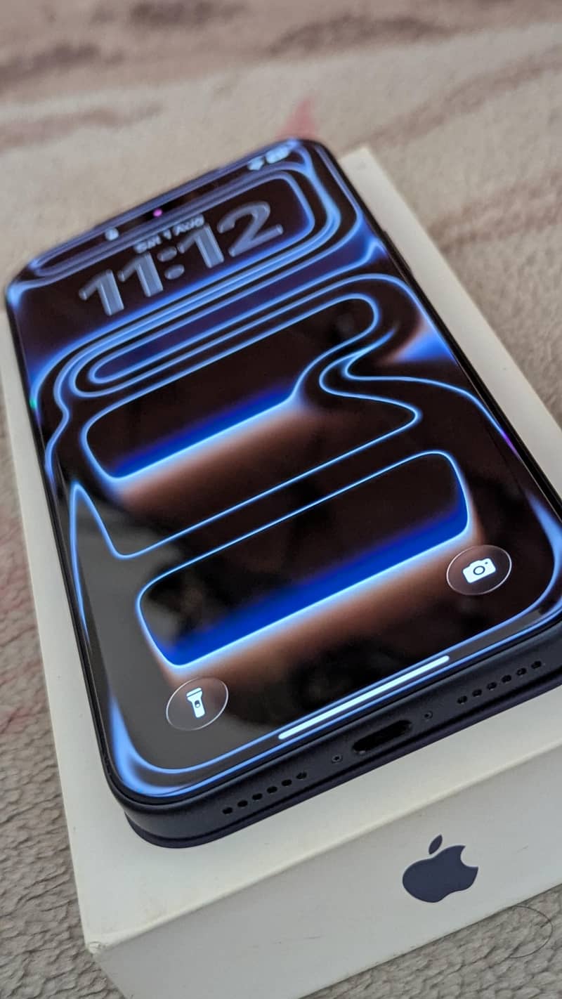 Apple iPhone 17 Pro Max 2