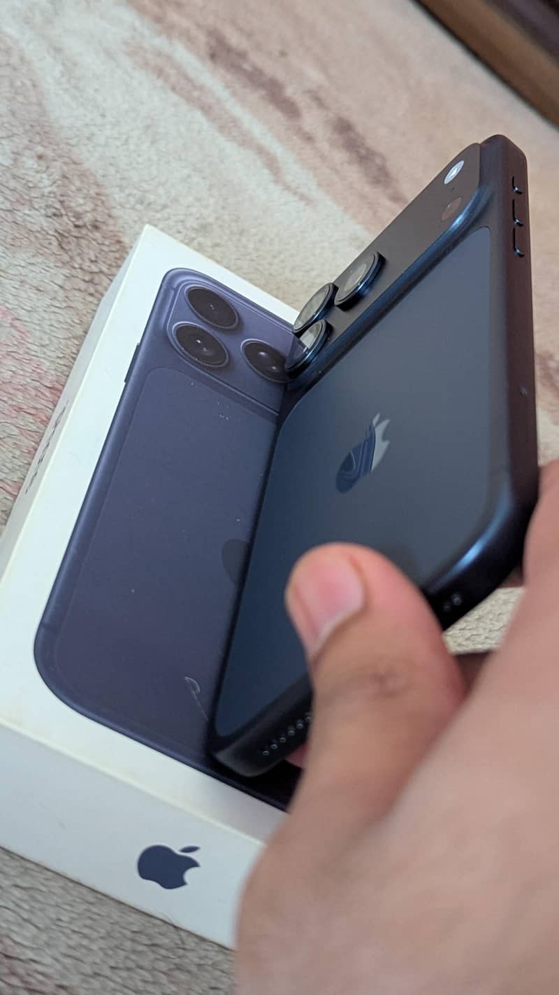 Apple iPhone 17 Pro Max 5