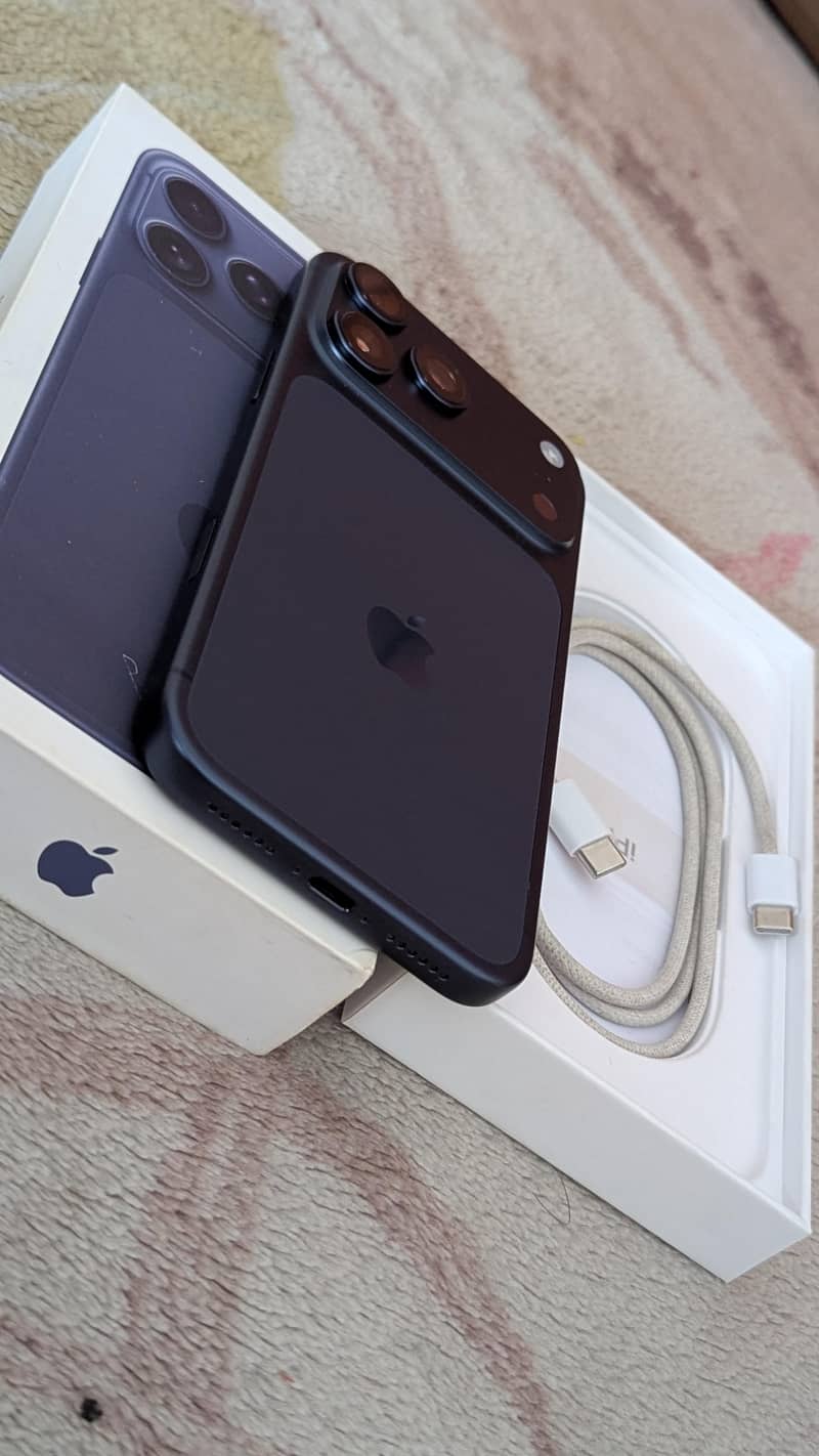 Apple iPhone 17 Pro Max 7