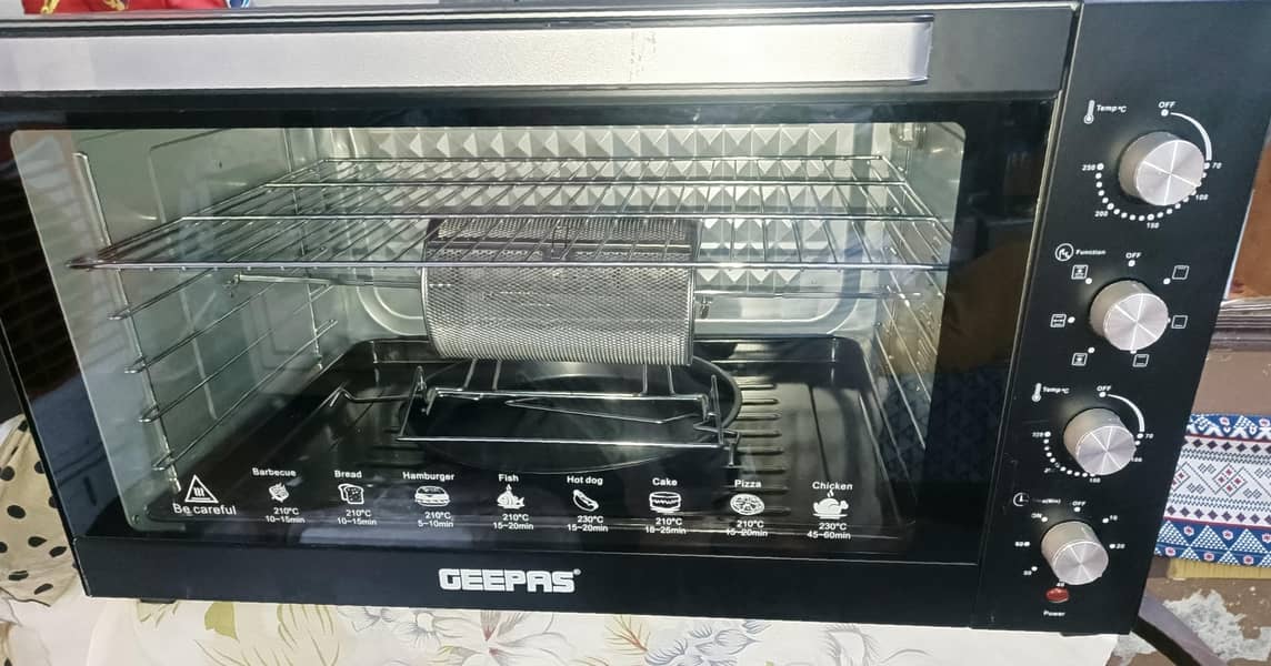 Geepas Multi-Function Oven 2
