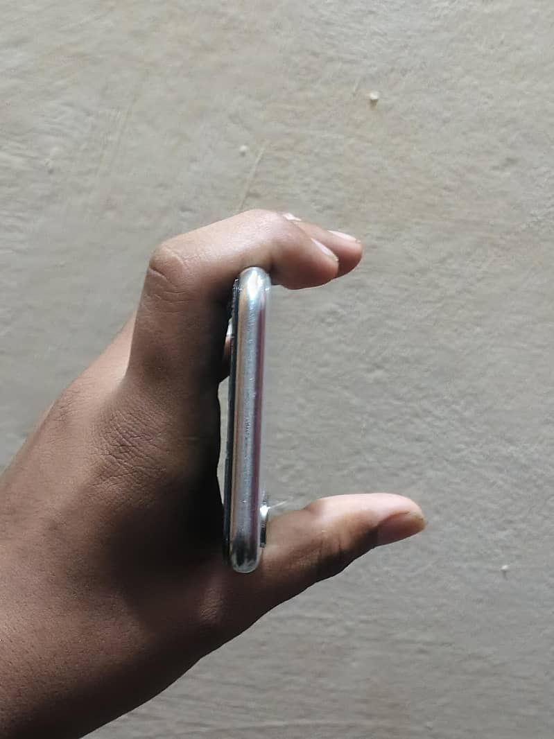 Apple iPhone X 2