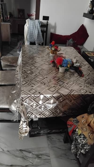 dining table with six chair