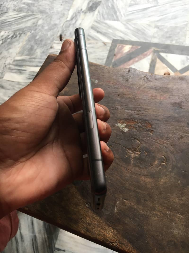 Google Pixel 7a 5