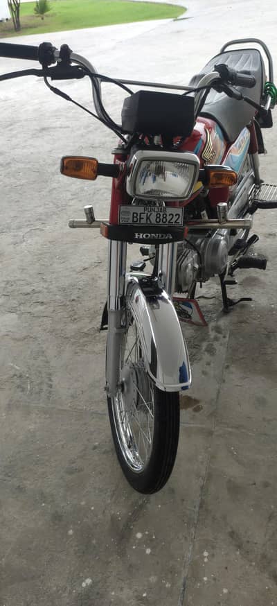 Honda 70 for sale 10/10 condition like new