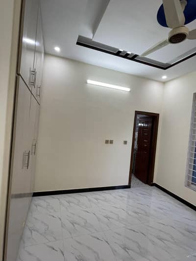 A 10 Marla Upper Portion Is Up For Grabs In G-13