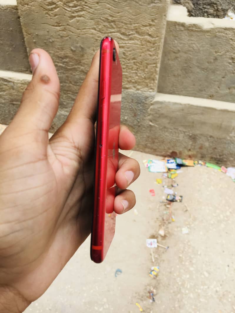 Apple iPhone SE 8