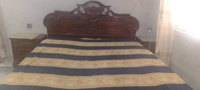 pure wood Hy bed dressing 2side table or bartan wali almari