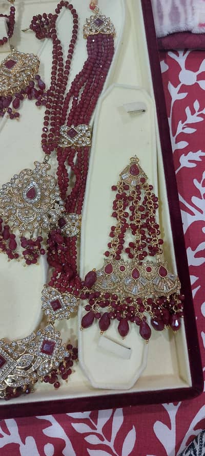 Bridal jewellery set