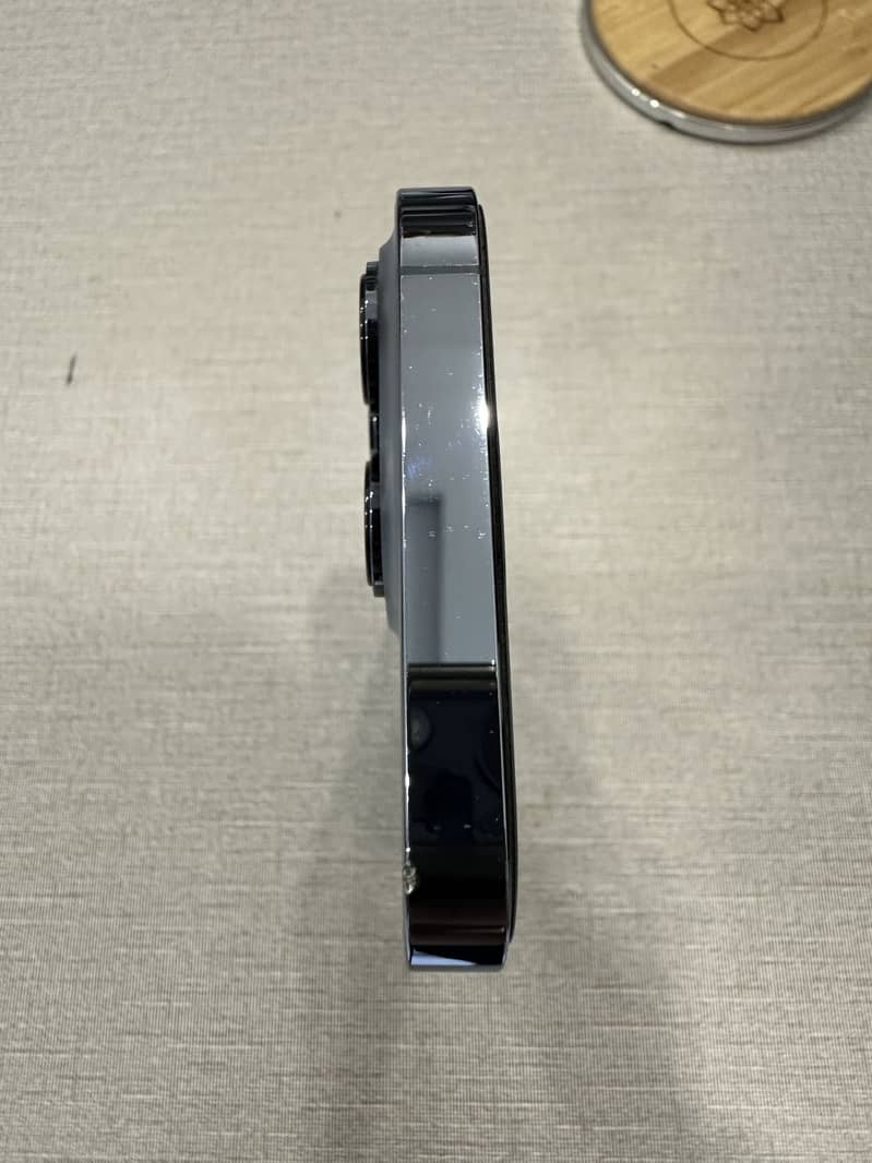 Apple iPhone 13 Pro 3
