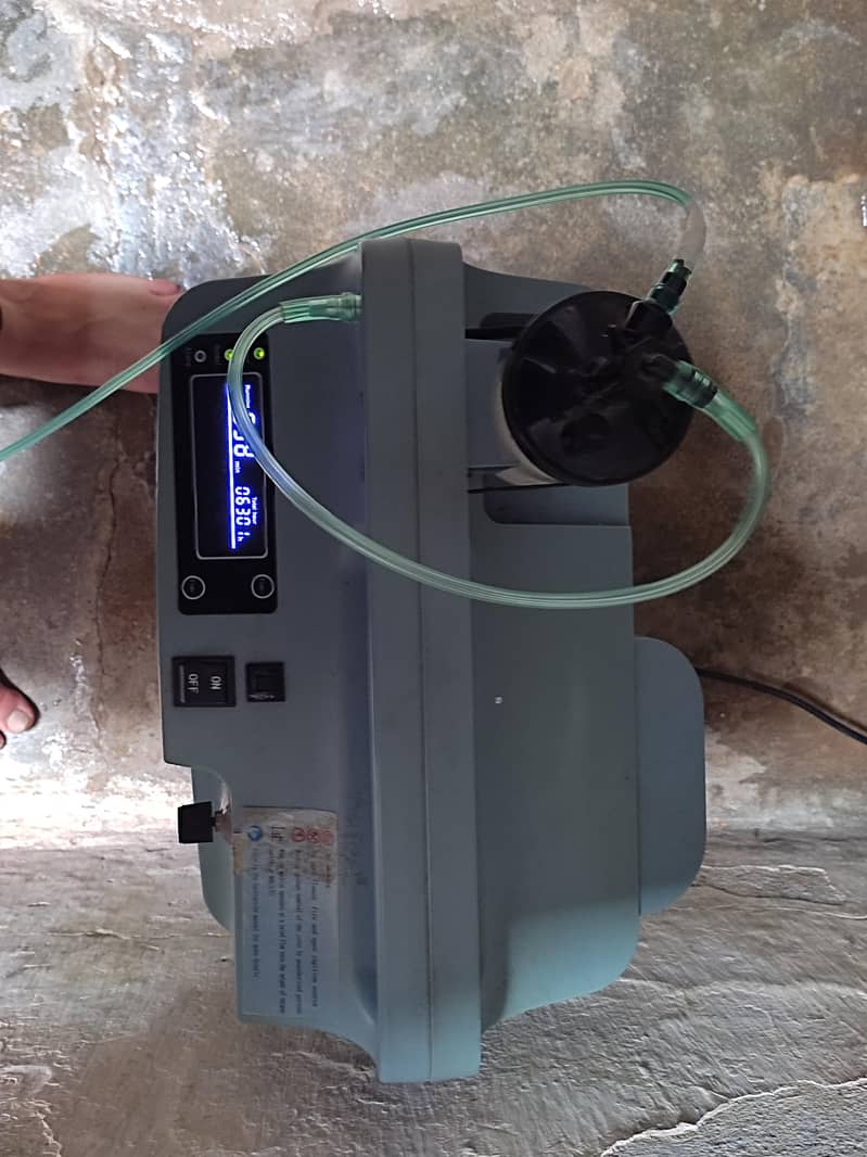 oxygen concentrator 1