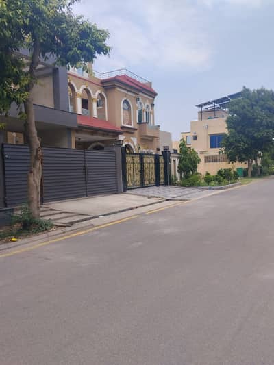 10 Marla Residential Plot For Sale Available In New Lahore City