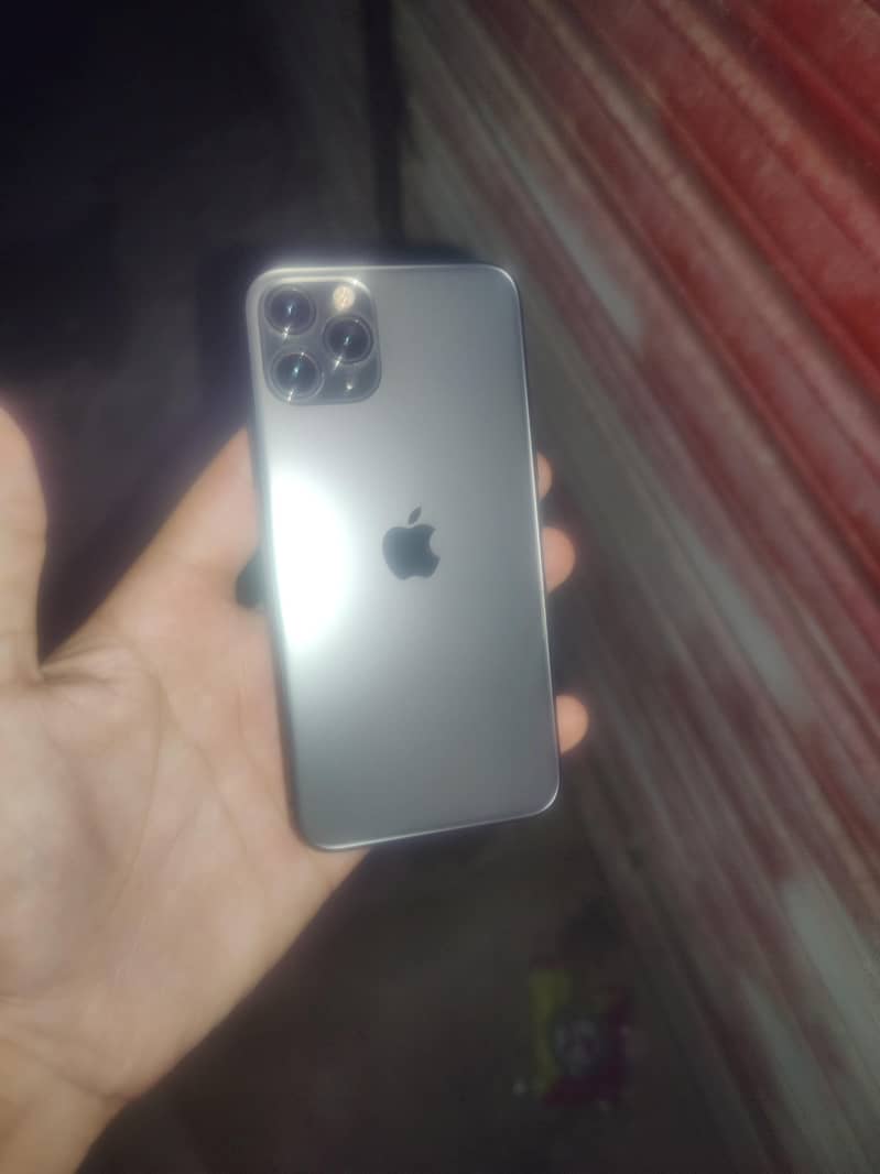 Apple iPhone 11 Pro 0