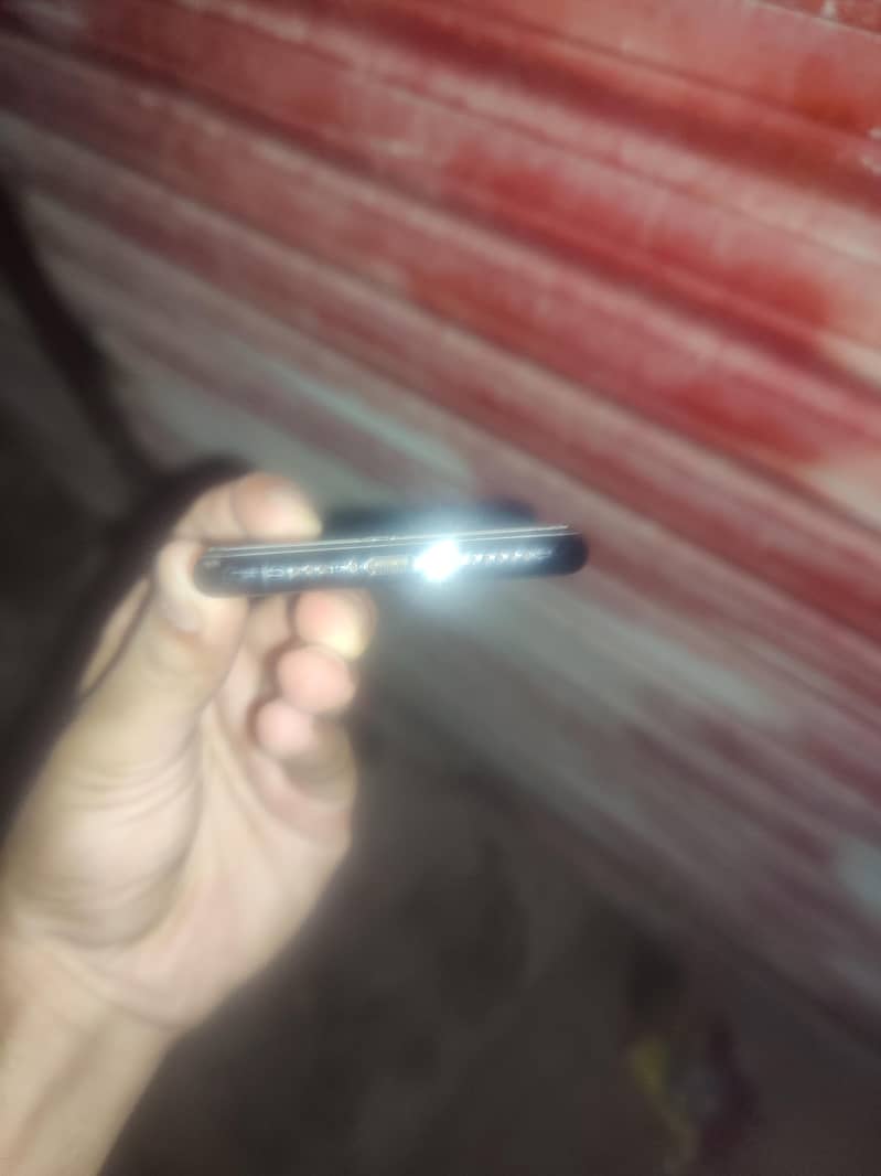 Apple iPhone 11 Pro 1
