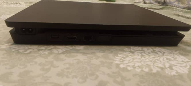 ps4 slim 1TB Non Jail break with GTA5, RDR2, Batman Arkham 3 games
