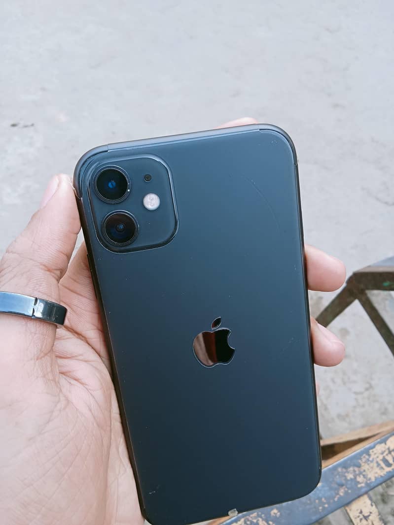 Apple iPhone 11 0