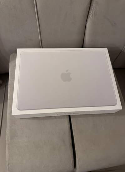 MACBOOK NEO 8/256 BOX PACK