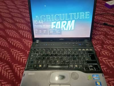 Fujitsu i5 3rd generation 6GB 128ssd