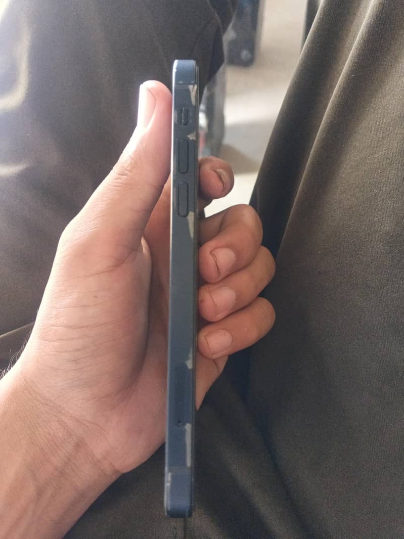 Apple iPhone 12 2