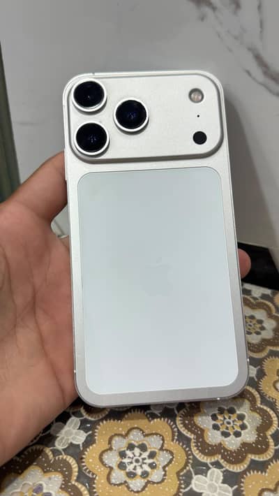 Apple iPhone xr converted to 17 pro mdm