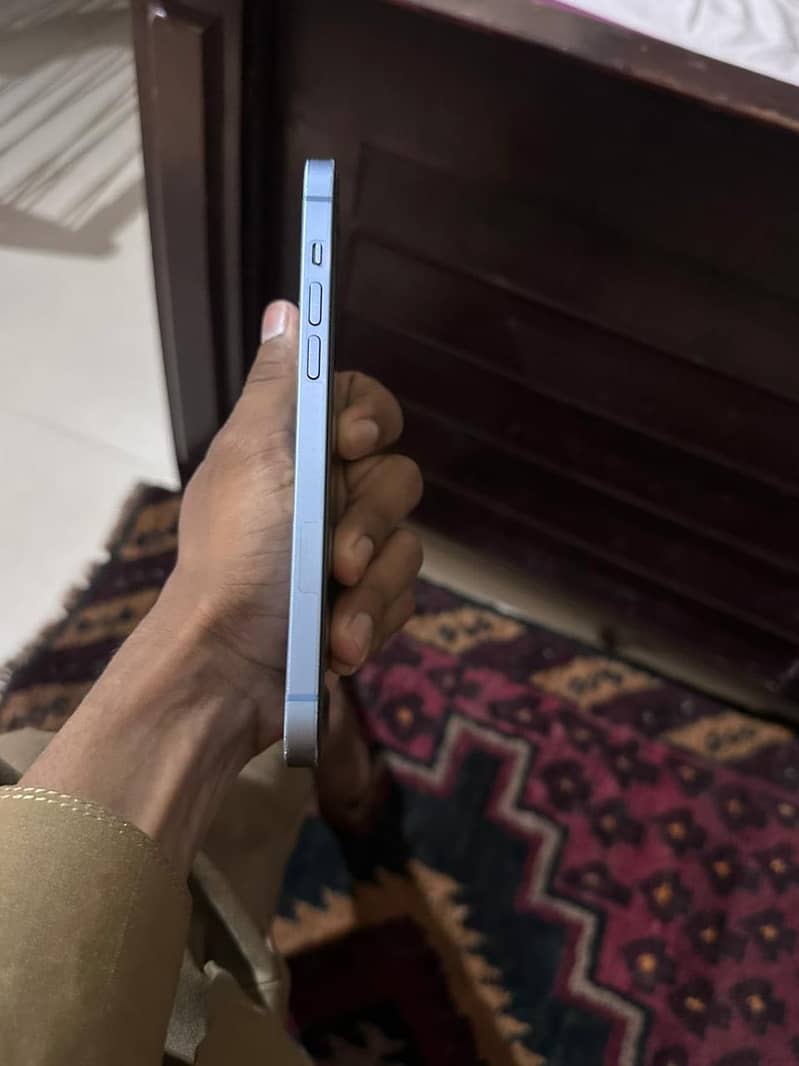 Apple iPhone 14 plus 4