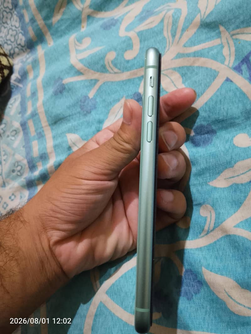 Apple iPhone 11 10