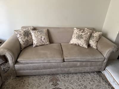 5 seater brand new condition