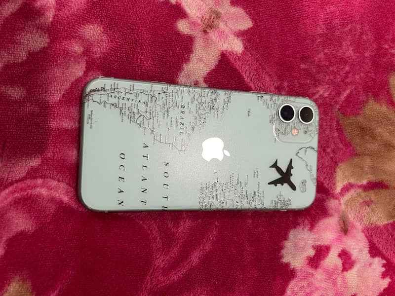 Apple iPhone 11 3