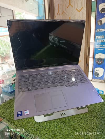 Lenovo Thinkpad 16 G8 Ultra 7 pro 16 GB ddr5.512 GB NVME AI boost,
