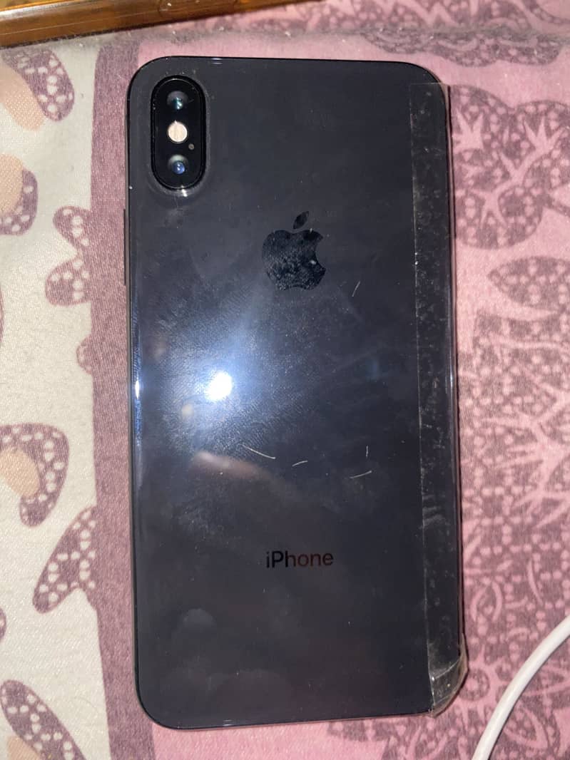 Apple iPhone XS 1