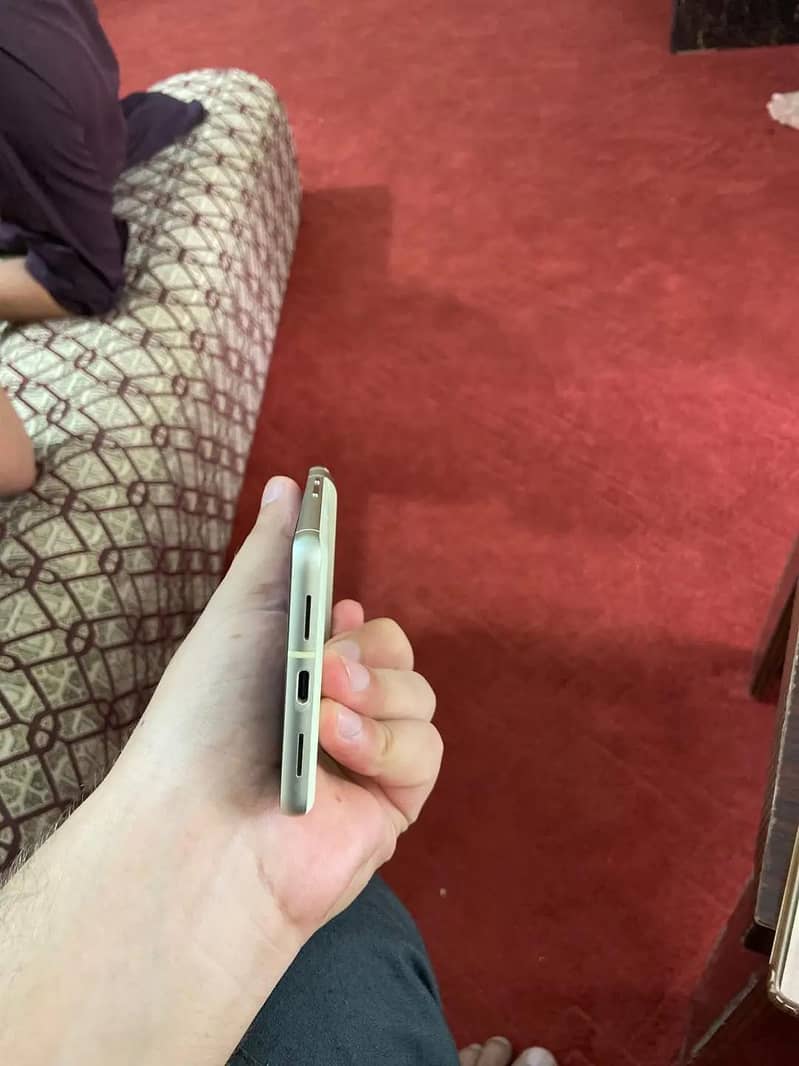Google Pixel 7 3