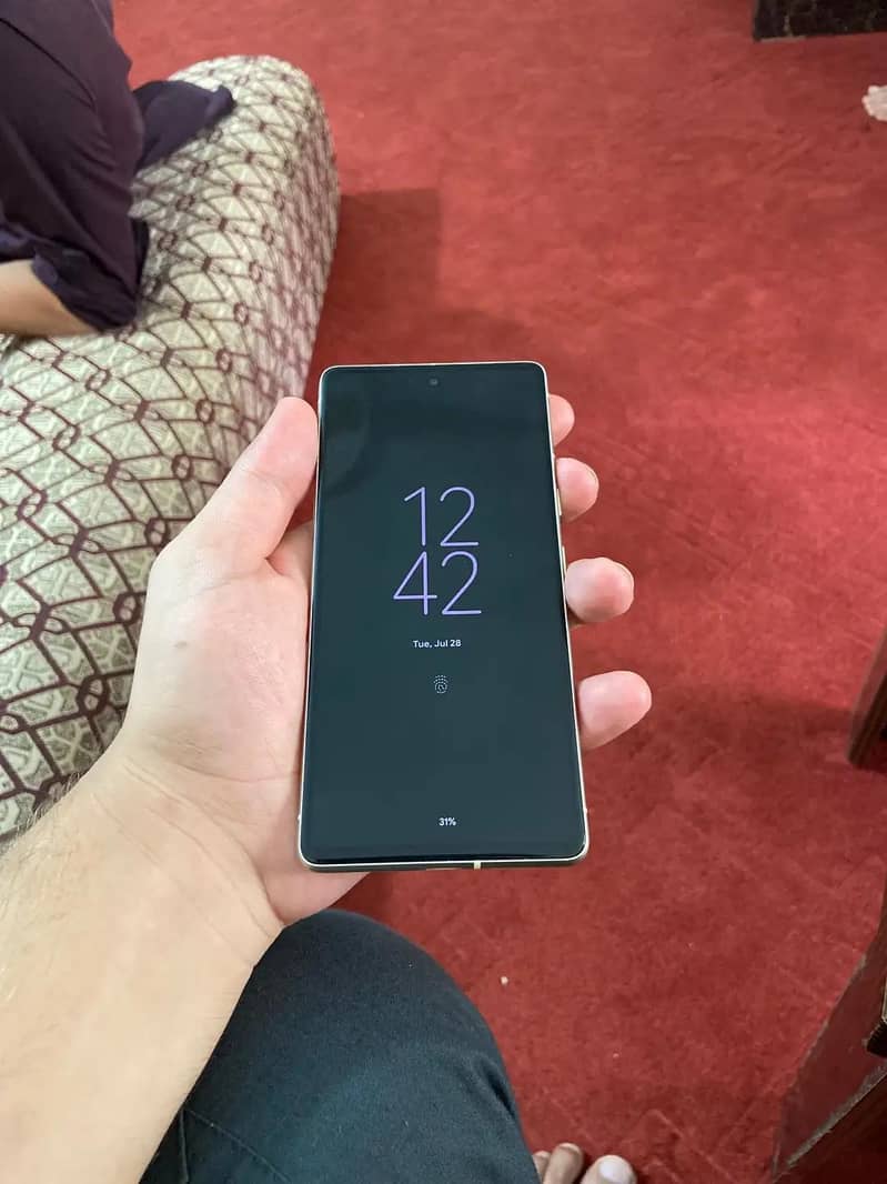 Google Pixel 7 4