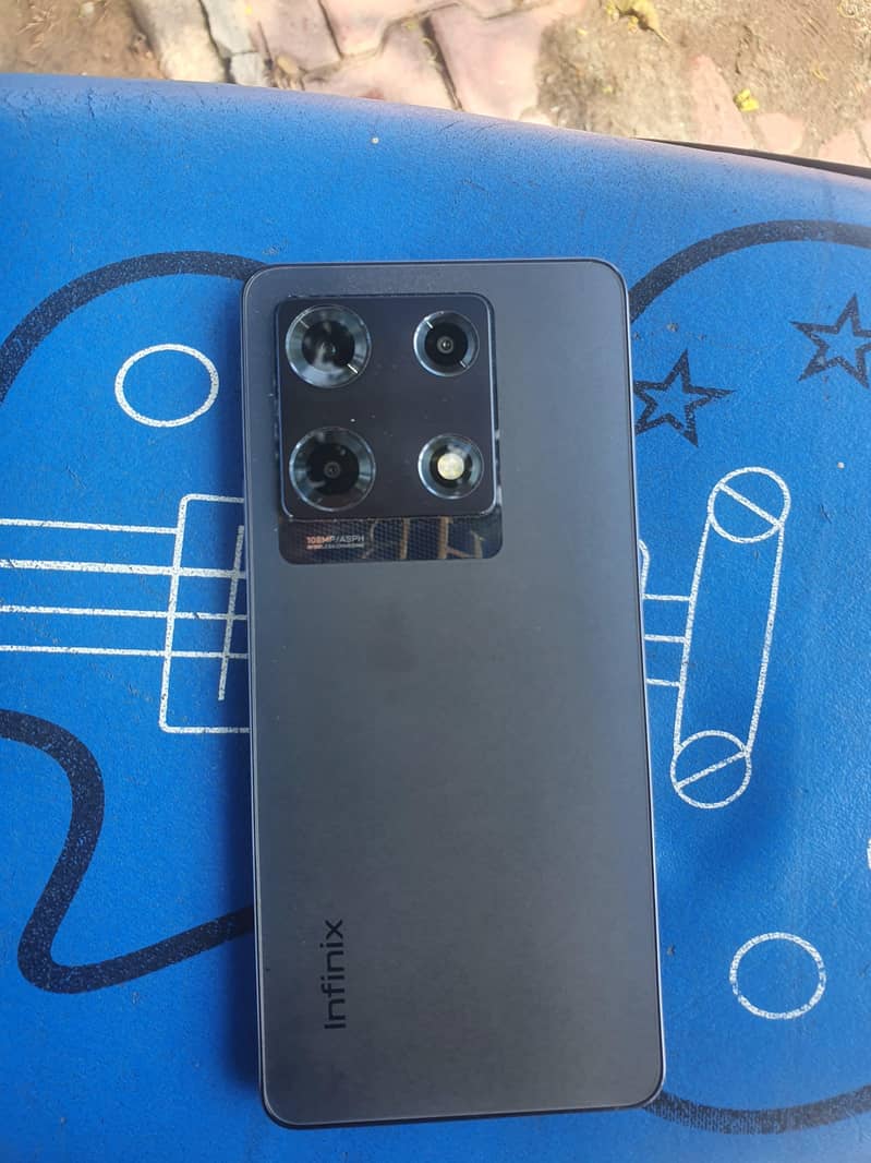 Infinix Note 30 Pro 3